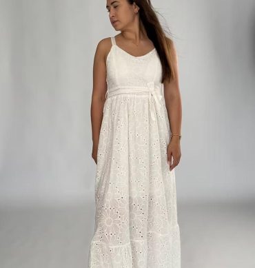 Ażurowa sukienka maxi