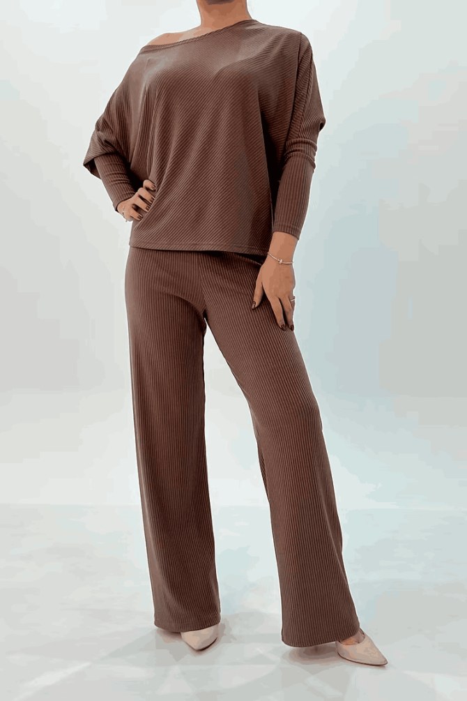 Lekki dres z prazkowanego materialu - obrazek 4